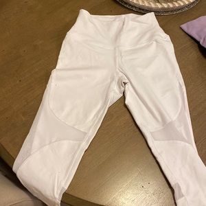 Alo yoga white mesh leggings